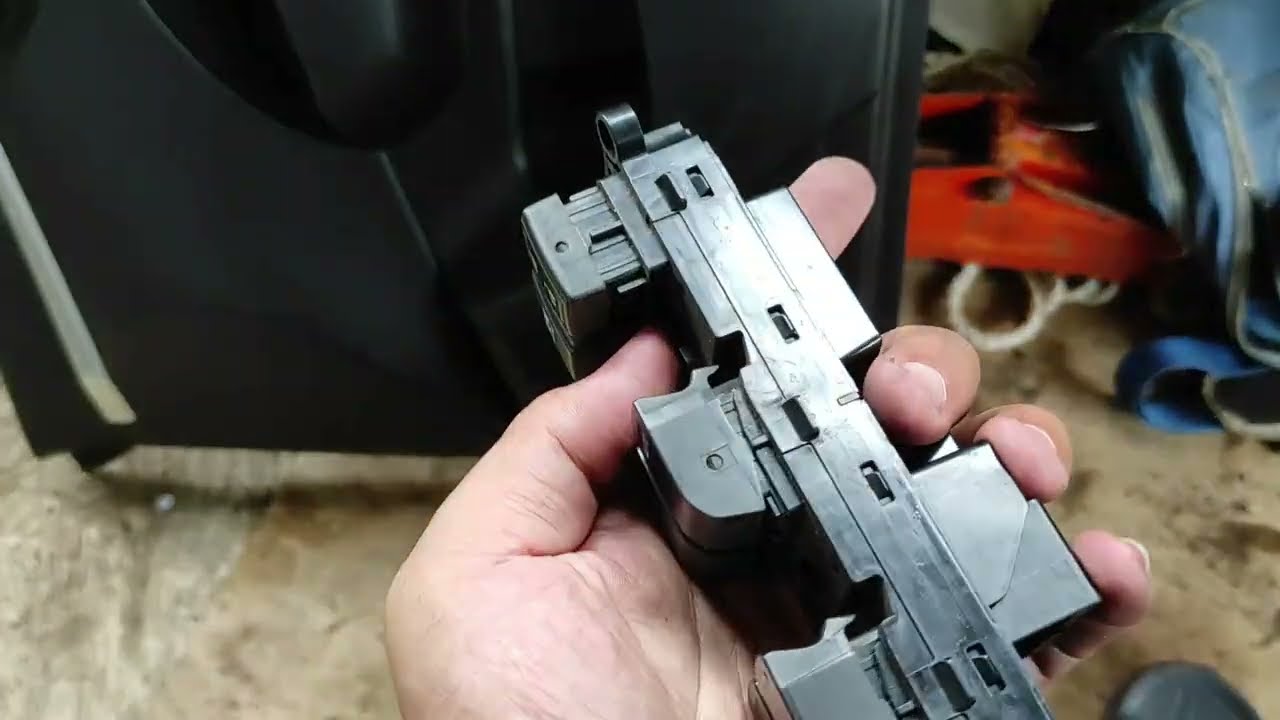 Membuka melepas Doortrim Suzuki Swift, Ertiga & Switch Power Window Suzuki Swift