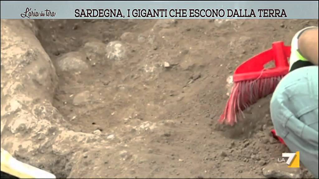 Sardegna, i giganti che escono dalla terra