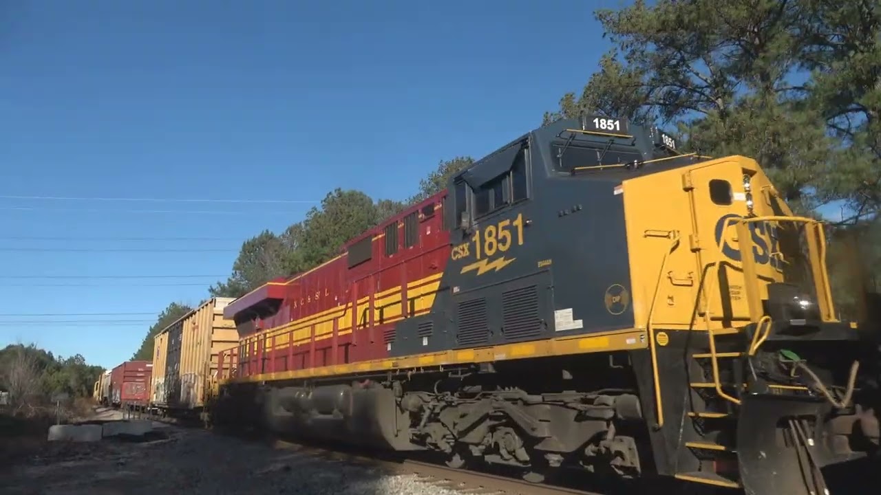 Amtrak Has DPUs Now? Collier Yard Railfanning 12-19-25 (feat. CSX 1827/1851, GP40-2, and more)