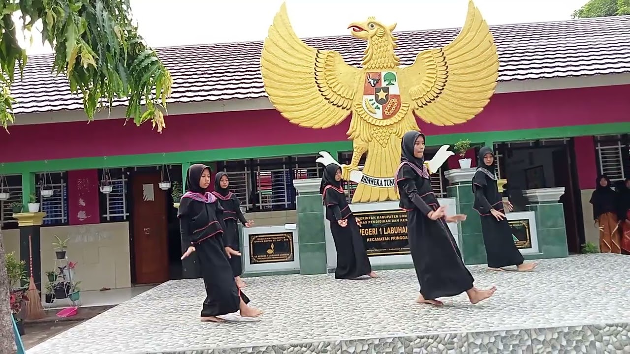 TARI SASAMBO KREASI KELAS 5-A SDN 1 LABUHAN LOMBOK