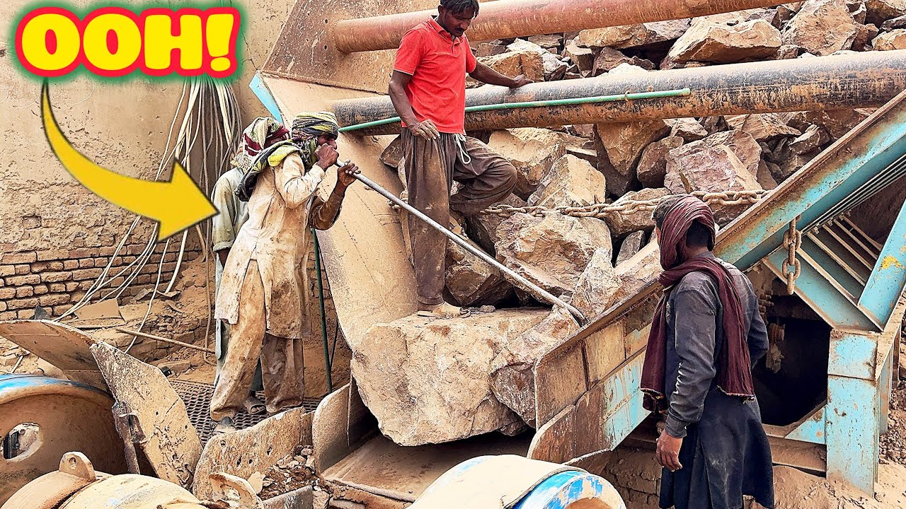 👹🔝HARD ROCK STUCK CRUSHING EXPERTS: SOLUTIONS FOR TOUGH PROBLEMS#stonecrusher #asmr
