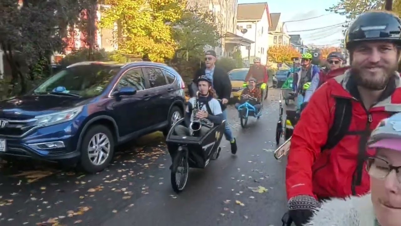 HONKoween Peabudy/RAUC Bike Bus Performance, Oct 31, 2025