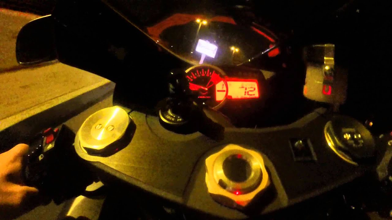 Kristijan Šaković Suzuki GSX-R 750 L2 acceleration Podgorica 299km/h