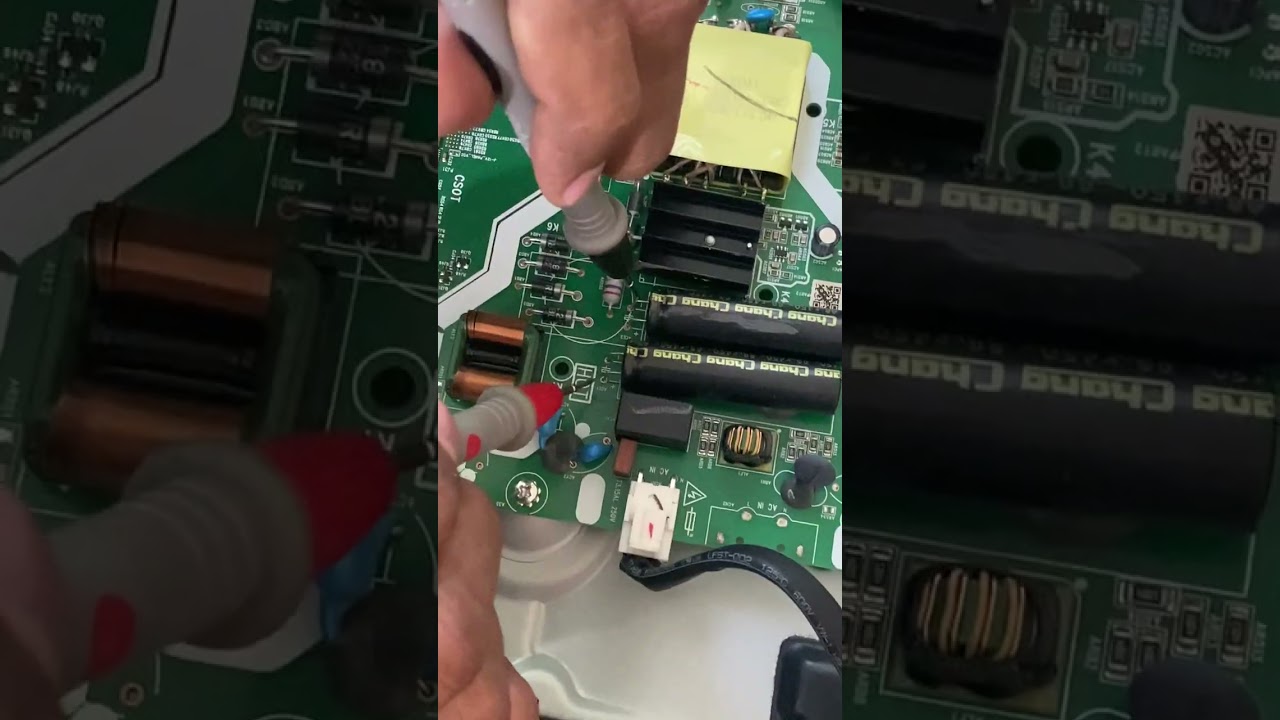 Análisis de una falla de TV TCL que no enciende,está completamente muerta