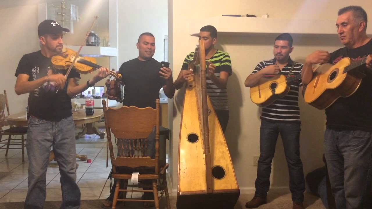 Noche Con Noche-El Perico y su Banda Razilla Chiquilla