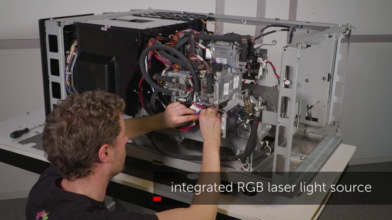 Barco Series 4: smooth install, modular design