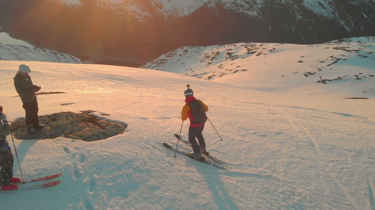 Skiing in Jølster