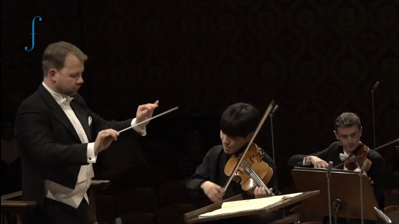 Bohuslav Martinu Rhapsody-Concerto for Viola and Orchestra / Kyungsik Shin
