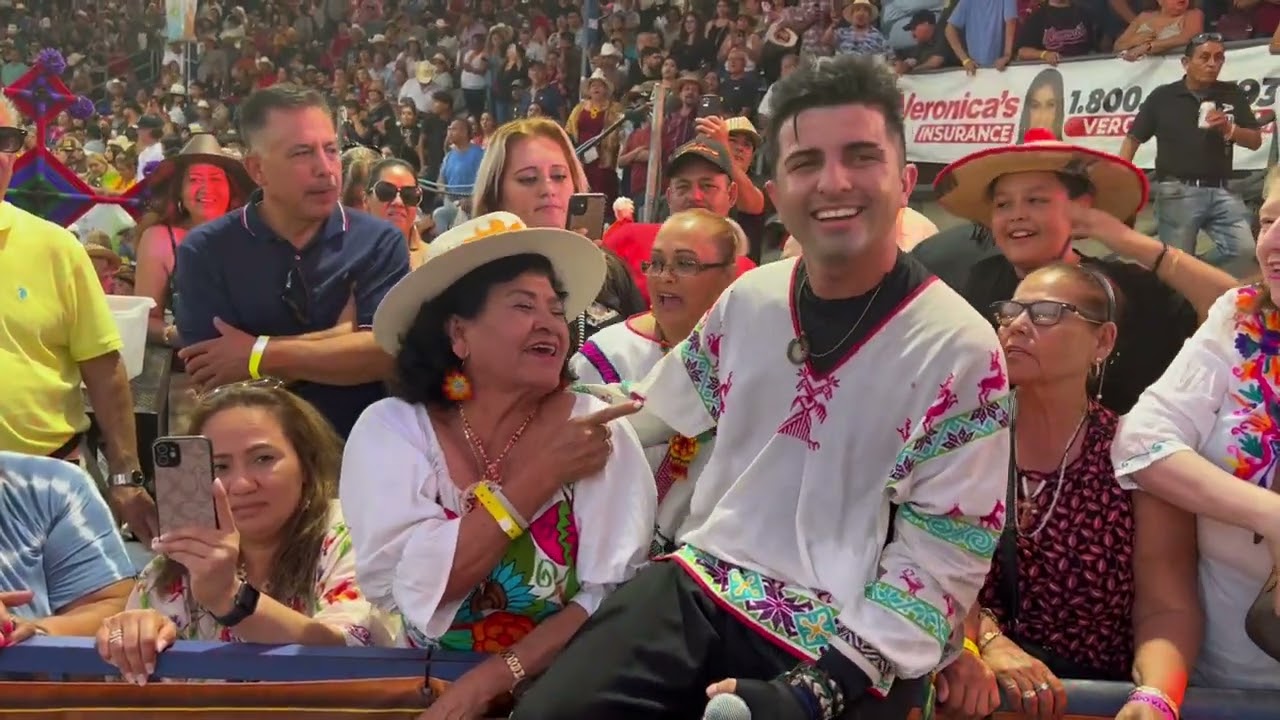 La banda la Cohuich en el pico Rivera Sports Arena en la feria De Nayarit 2022