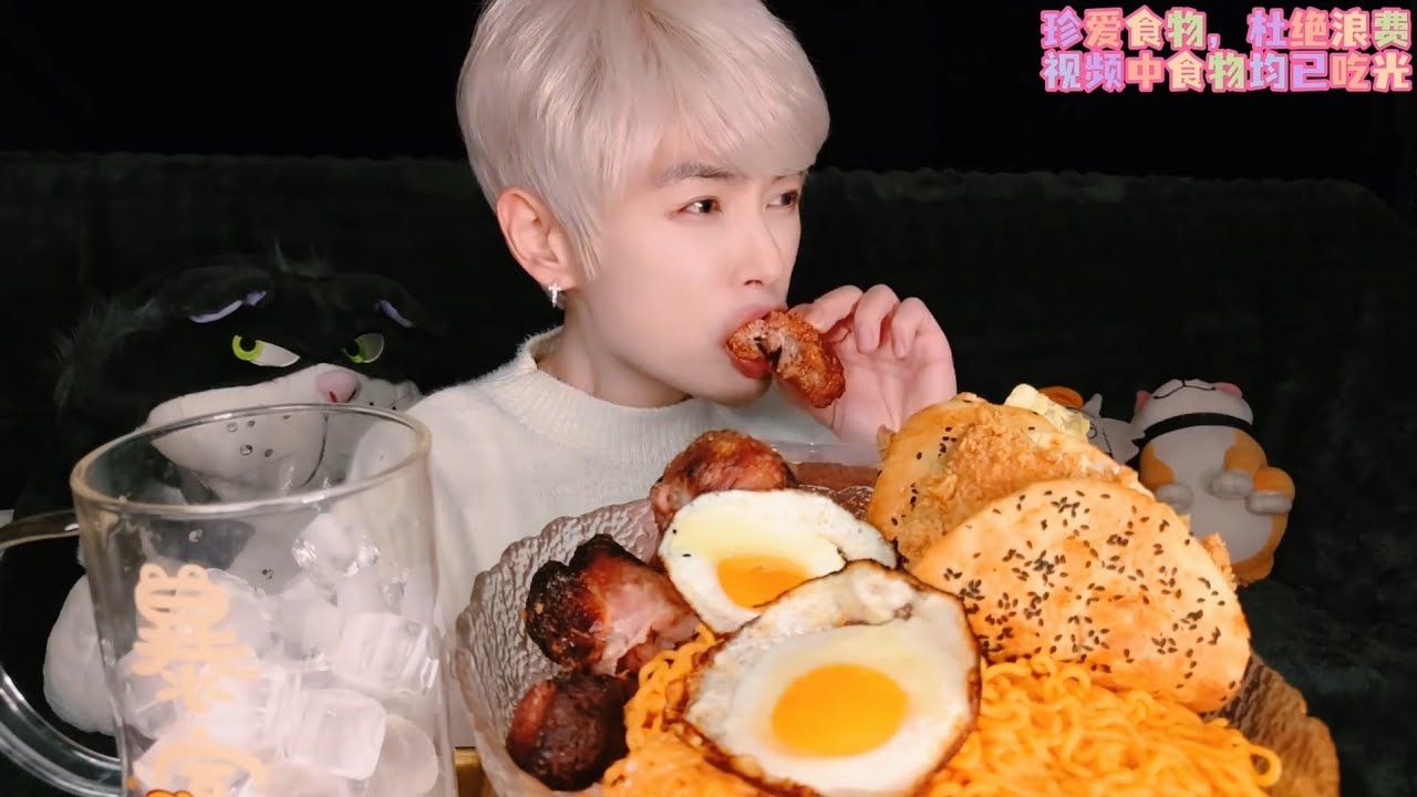 Asmr Mukbang Eating: I love carbs and meat! I finally got to eat the crispy pork knuckle I'd been