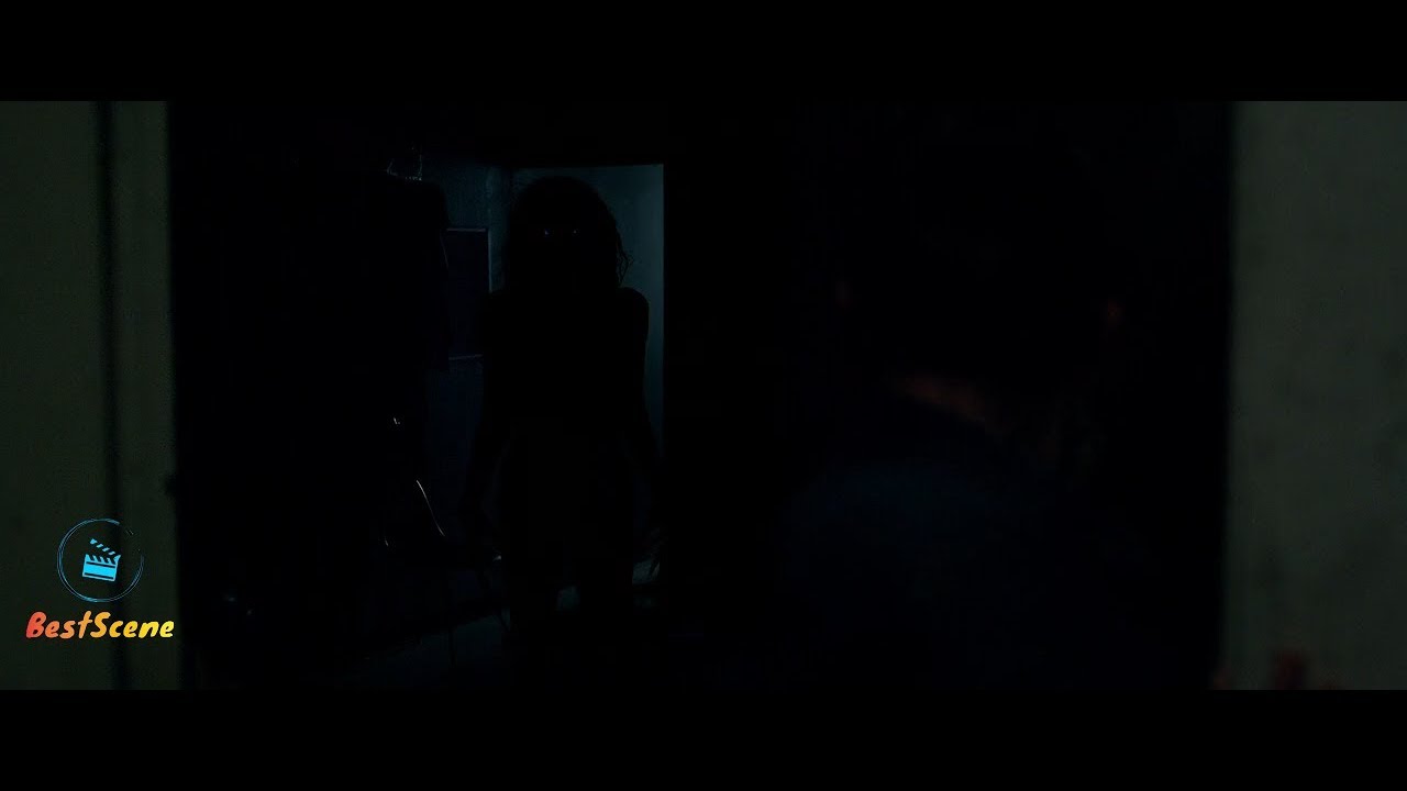 Lights Out (2016) Be Careful when you turn off  the lights