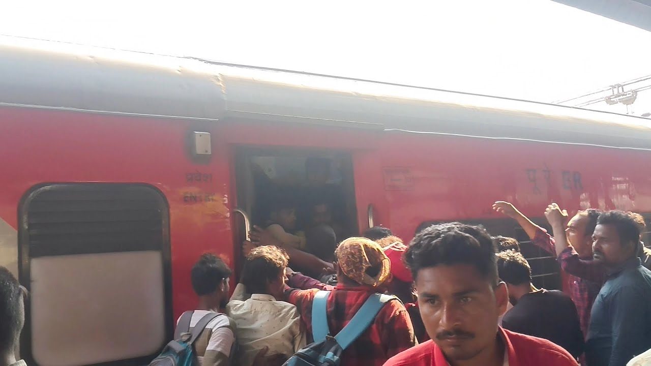 Why India Train Are overcrowded And it''ll Never change 