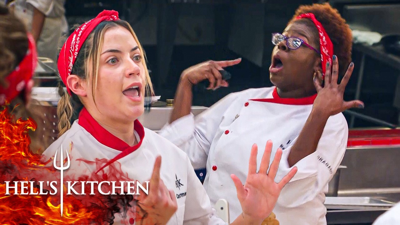 Raneisha & Carmen Have A Screaming Match In Front Of Guests | Hell's Kitchen