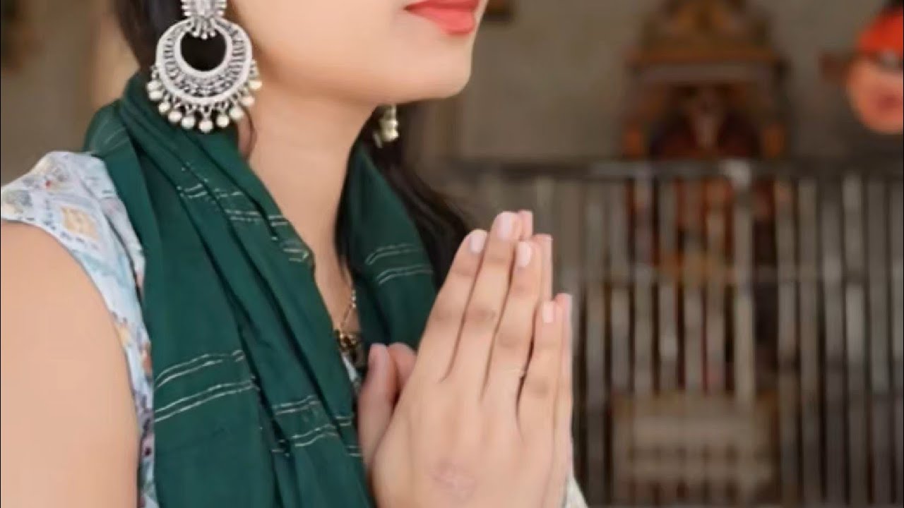 Puja Singh live