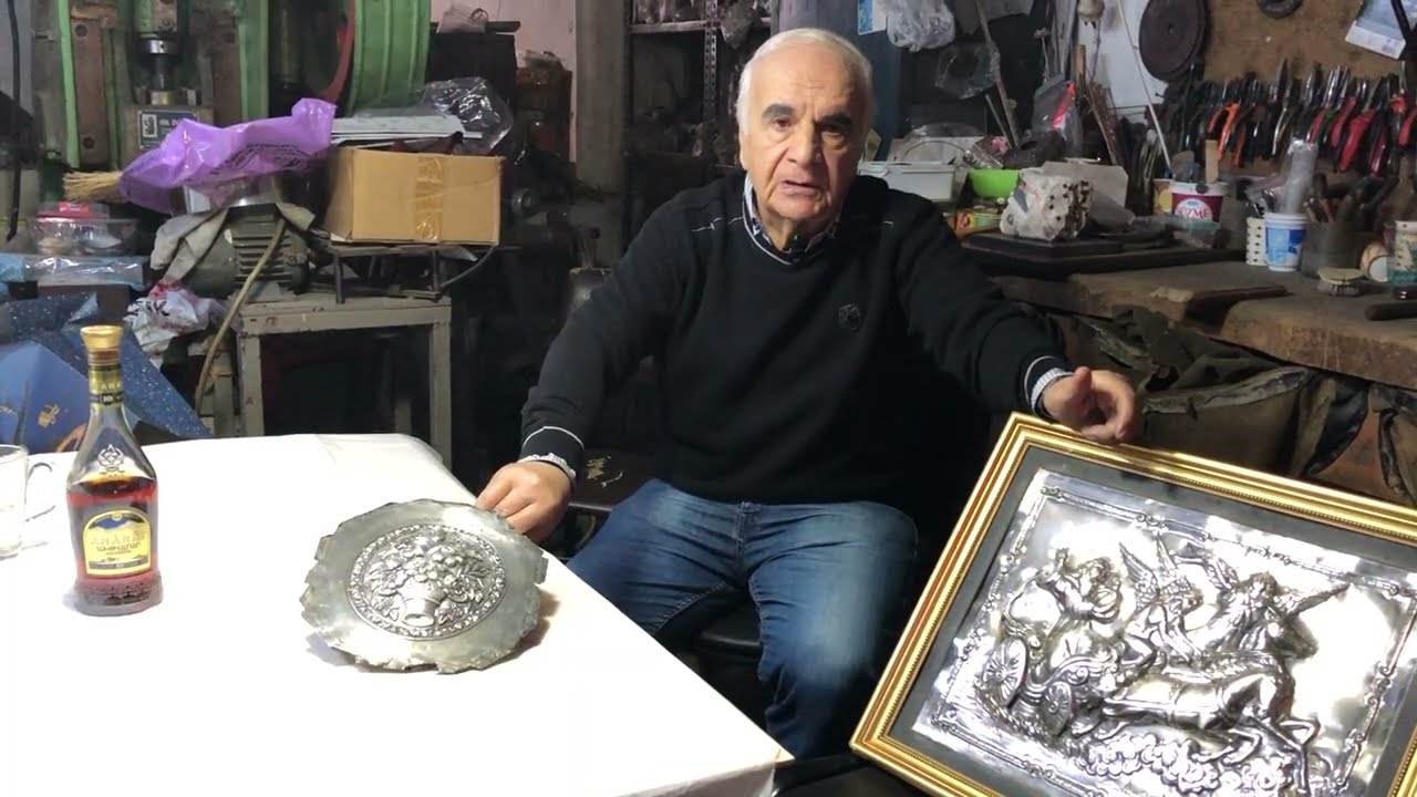 # SON ERMENİ USTALAR:73 SENEDİR GÜMÜŞ KAKMACISI AGOP  USTAD HALEN ÜRETİYOR. BİNLERCE ESERİ :2.bölüm 