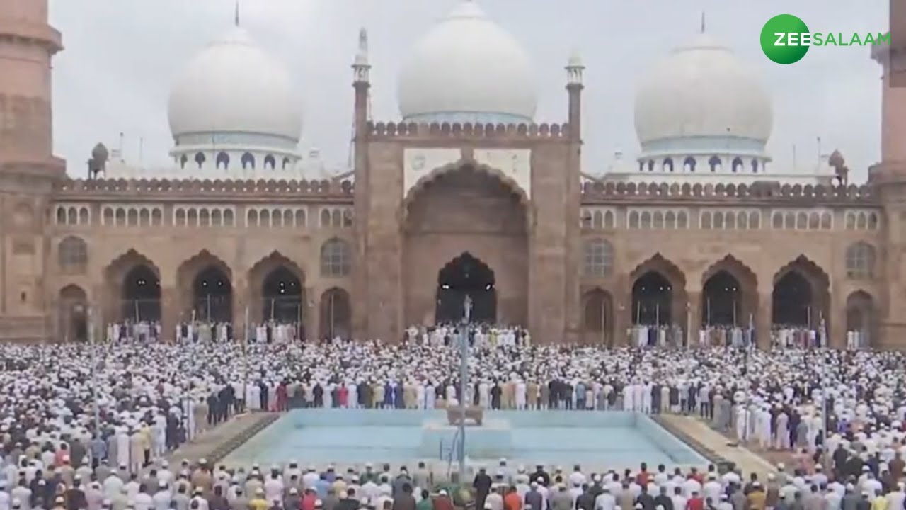 Eid Al Adha 2022 के मौके पर लोगों ने Bhopal की Taj-ul-Masjid में नमाज अदा की | Bakra Eid 2022 |