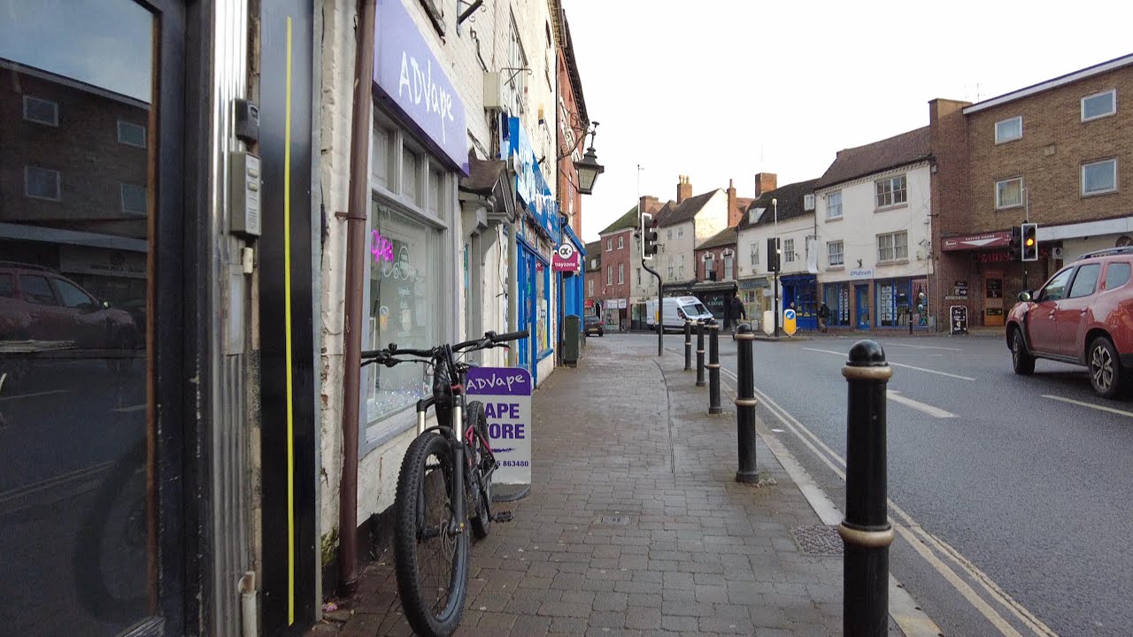 Walking Around Worcester, Worcestershire, England  Monday, 27th January 2025