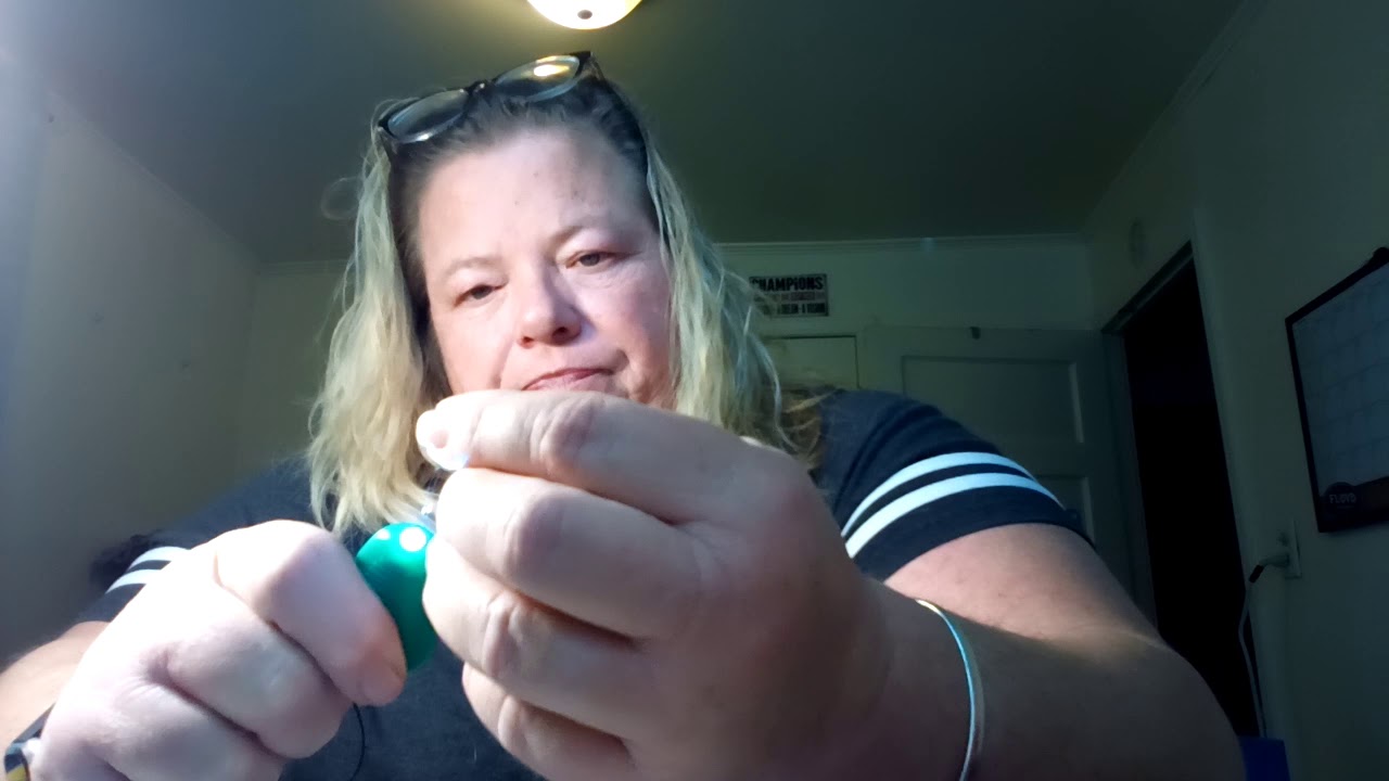 How to add beads to a retractable badge reel