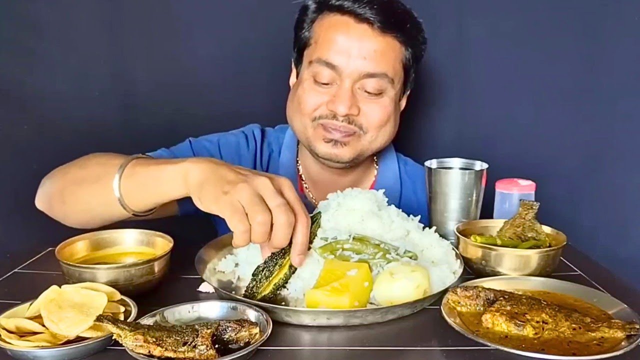 🤤Mach Begun Jhol🐟, Mach Sorse Bata Jhal🐟, Mach Bhaja🐟, Uche Bharwa😋, Kumro Alu Sidho🥔, Alur Chips🥔