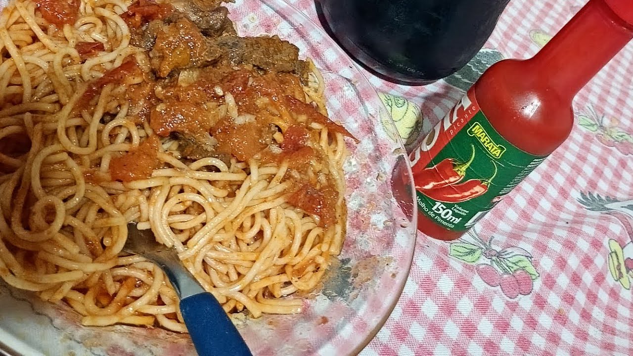 hum esse macarrão 🍝 está uma delícia 😋