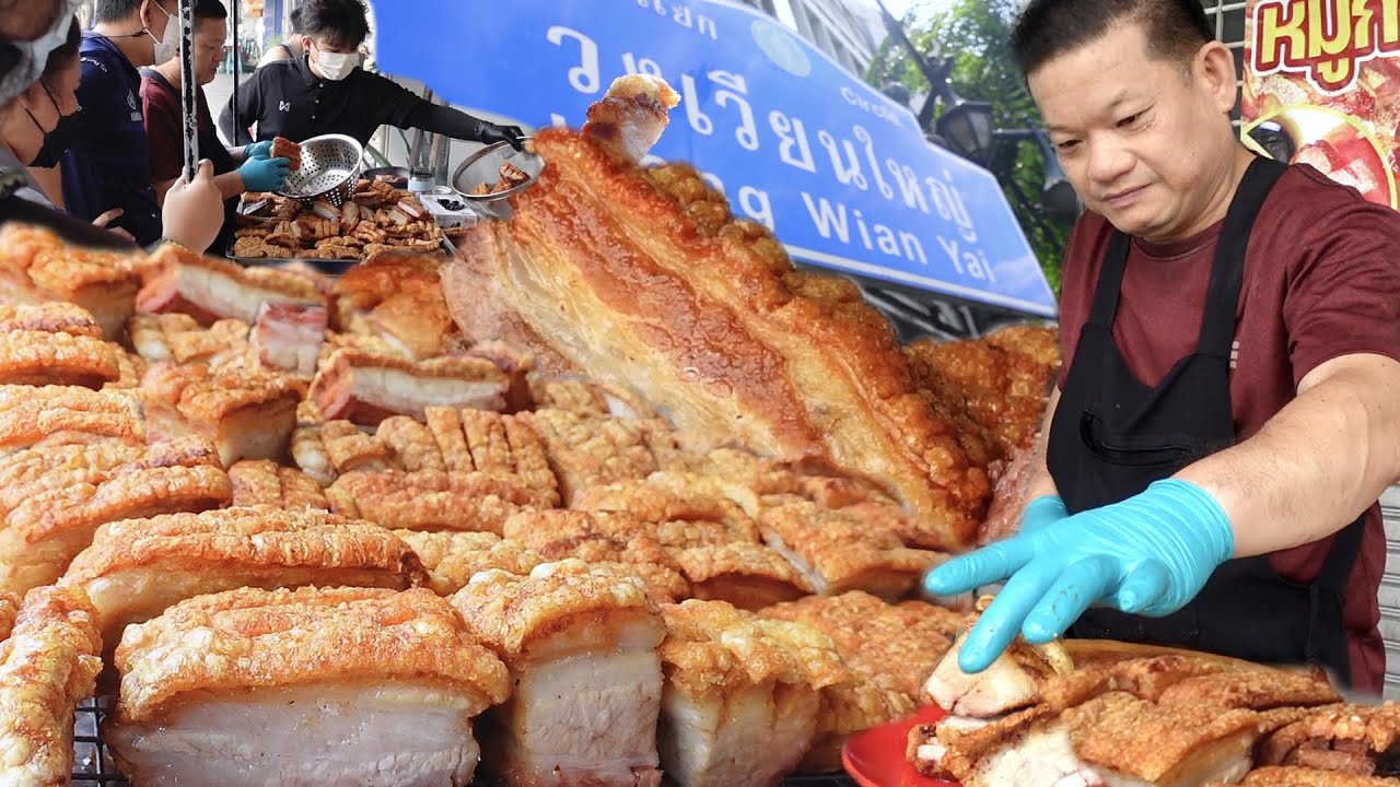 หมูกรอบเป็น 100 กิโล ขายหมดใน 3 ชั่วโมง! หมูกรอบวงเวียนใหญ่ เฮียใจดีเปิดเผยเทคนิคการทอดอย่างละเอียด
