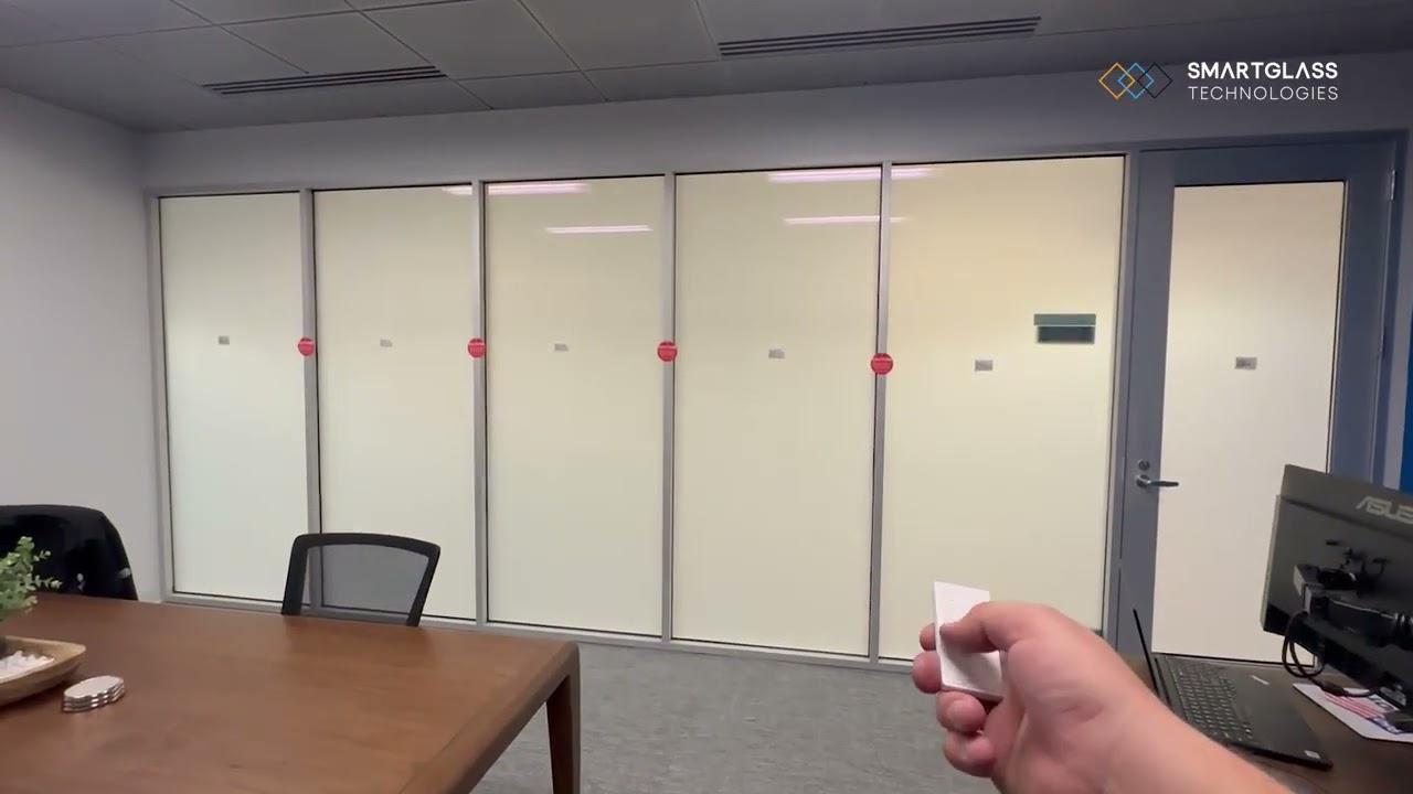 Privacy on Demand: Perfect for Meeting Rooms