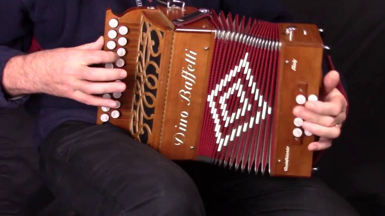 Trade Wind Hornpipe + Corn Riggs - Anahata, melodeon