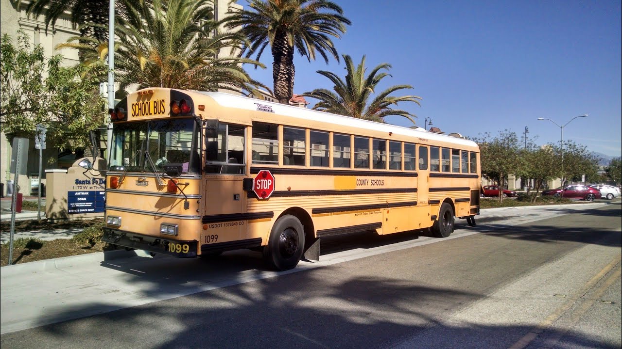 Ex Douglas County Schools 1985 Thomas Saf T Liner ER #1099
