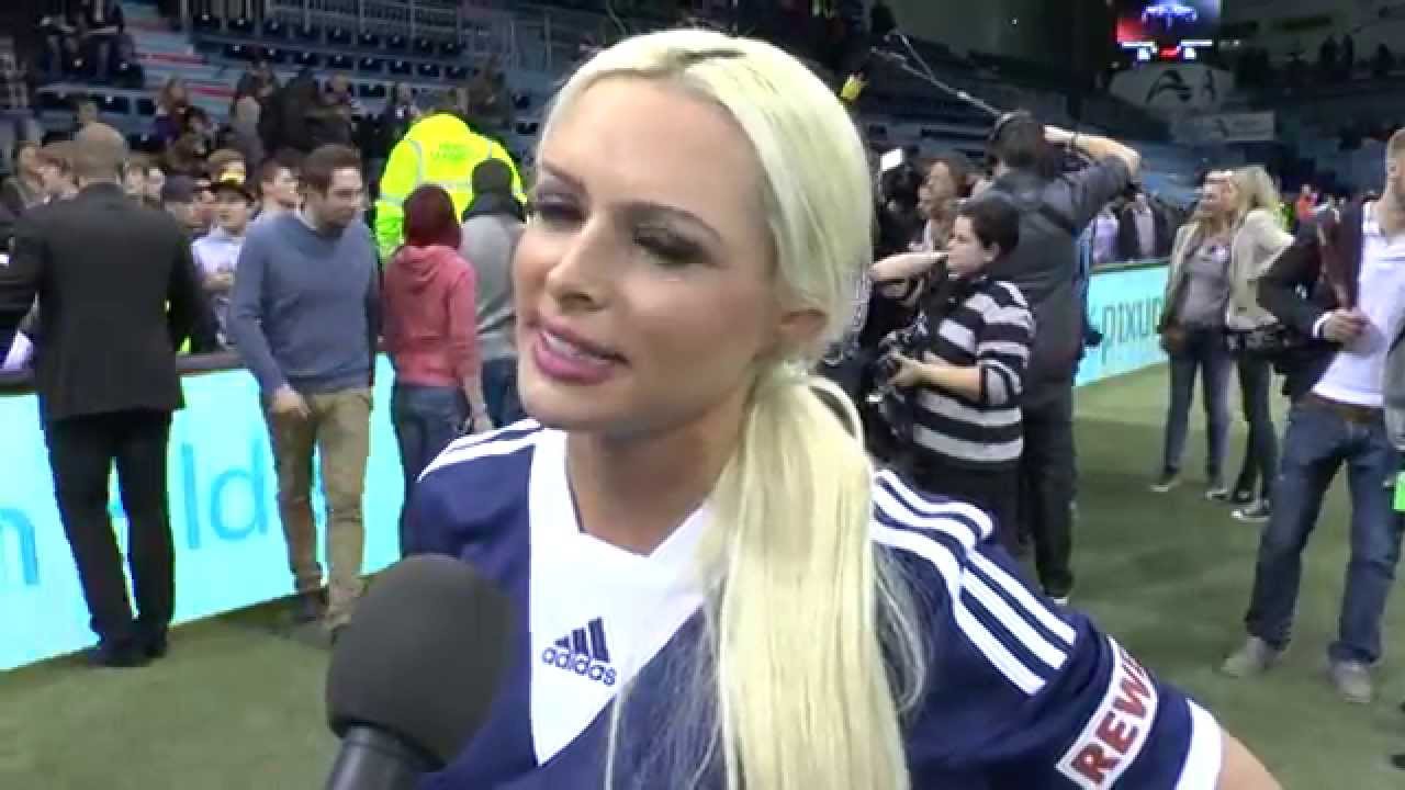 Sparhandy Cup 2015 | Daniela Katzenberger | Der Anstoss ist das Wichtigste | Dschungelcamp 2015