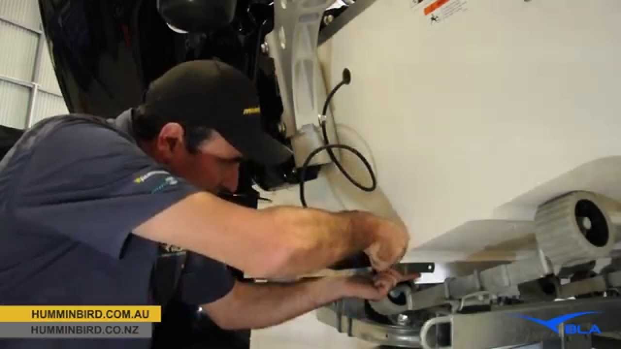 BLA - Humminbird - HDSI Transom Transducer Installation