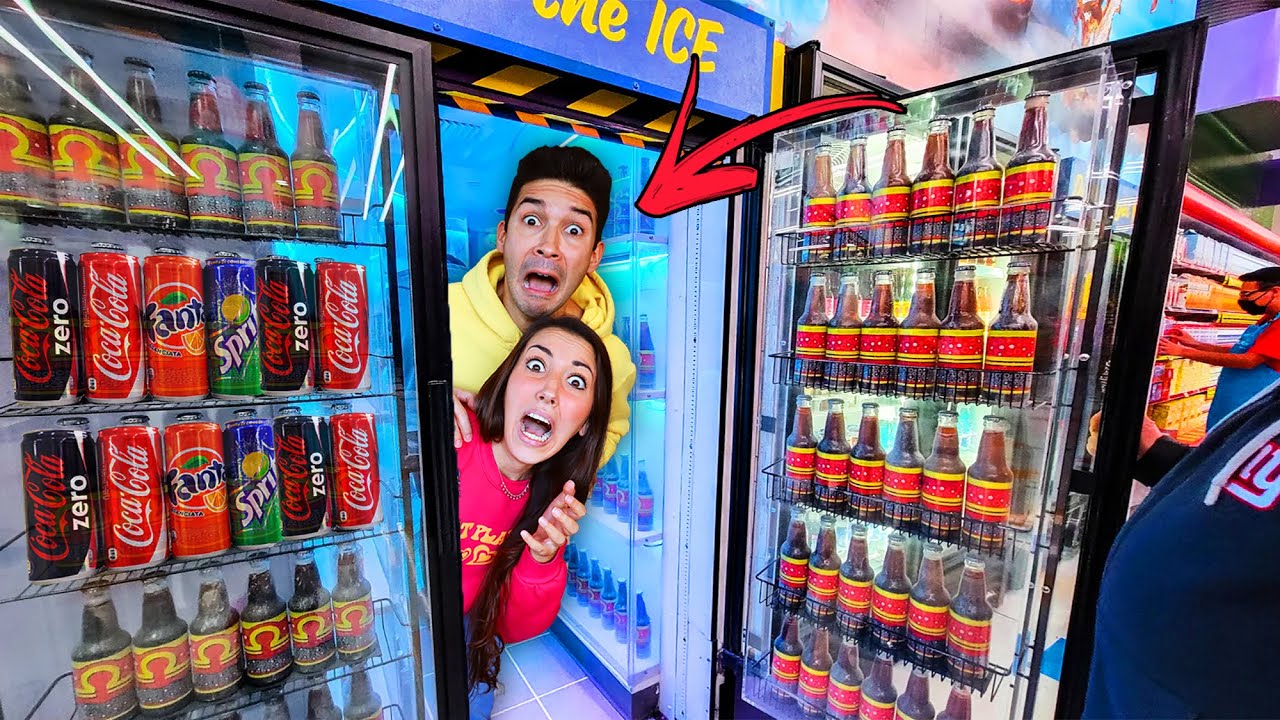 ENTRIAMO NEL PASSAGGIO SEGRETO NASCOSTO DI UN SUPERMERCATO GIGANTE MISTERIOSO IN AMERICA!