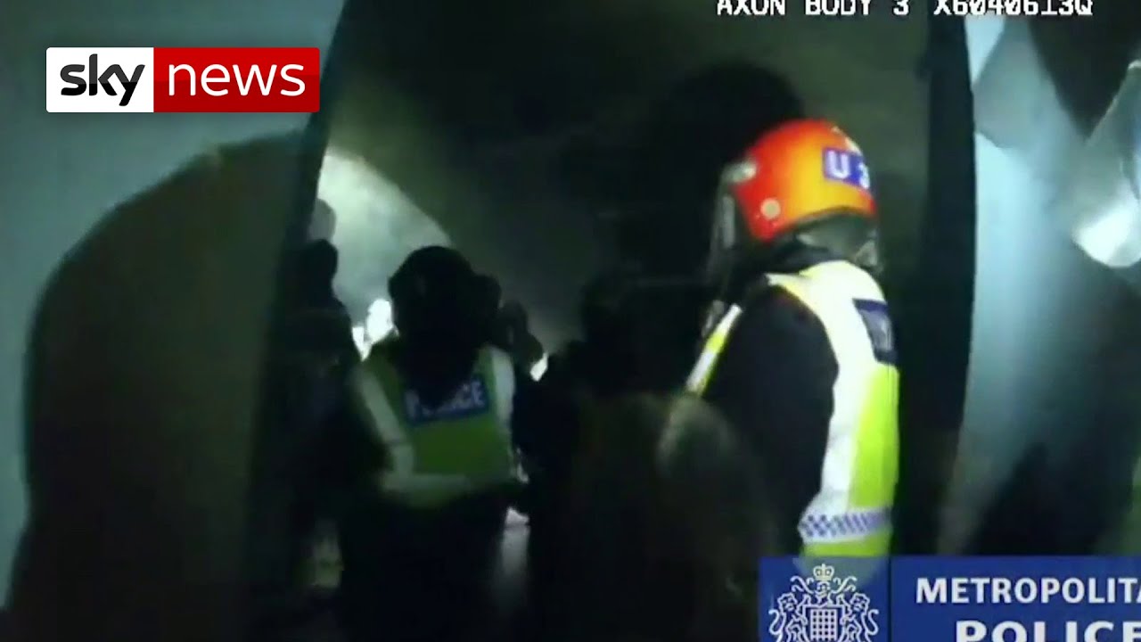 Hundreds caught at illegal lockdown rave in east London