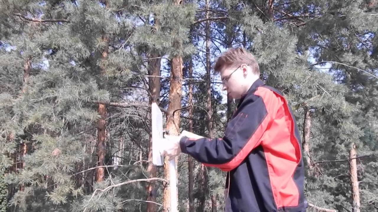 Precise positioning of the antenna using the portable spectrum analyzer Arinst SSA.