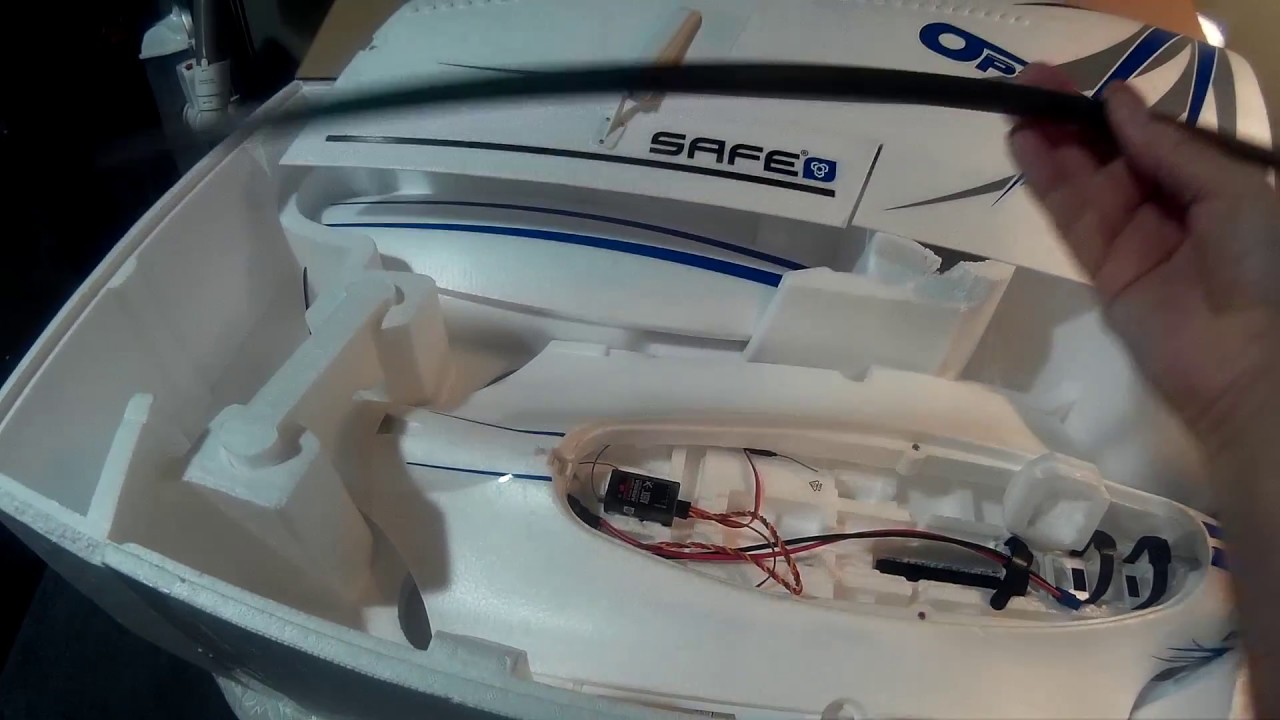 E Flite  Optera,  Quick Unboxing. wow Santa was Good to me