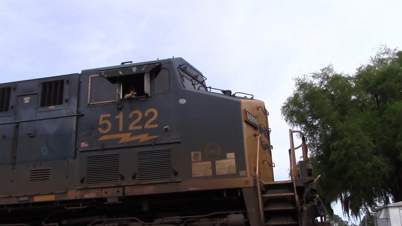 CSX 5122 leads coal C002-30 at Folkston Railwatch 4/2/23