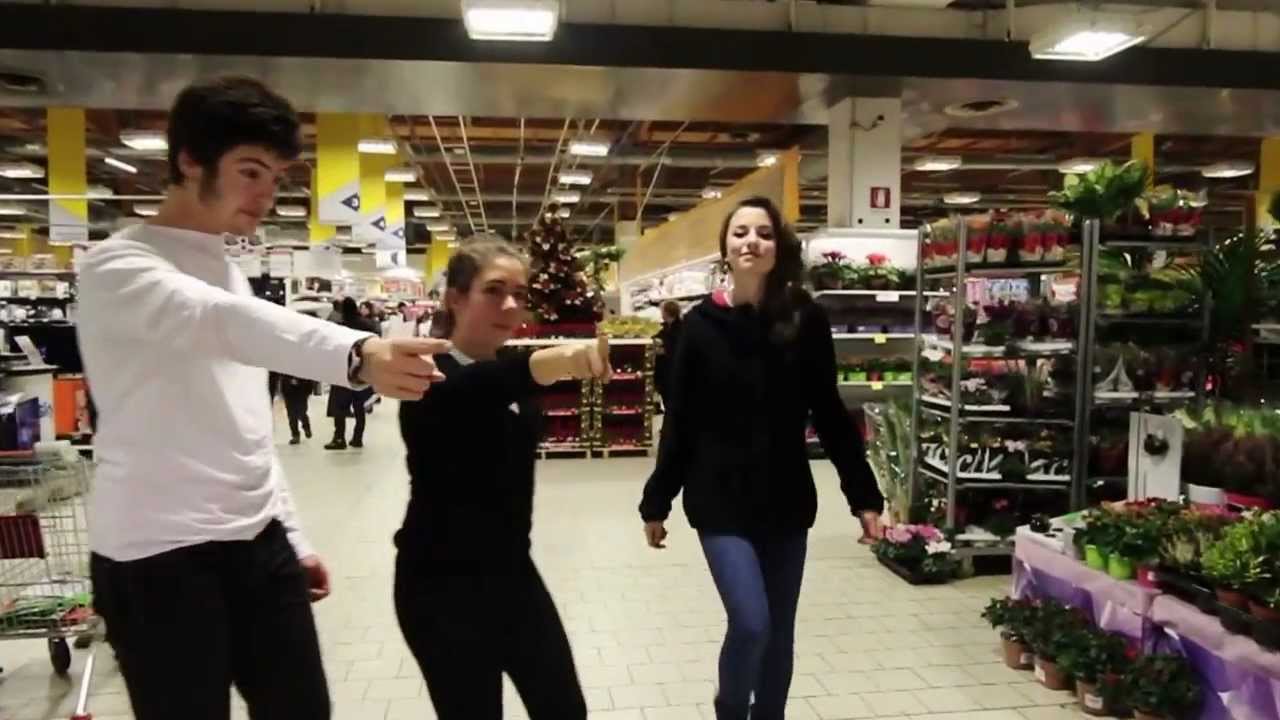 Lipdub Black or White - Ipercoop Montevarchi, progetto Cooperative Report.