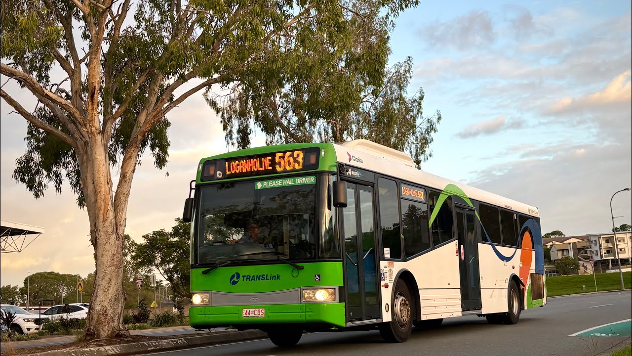 Clarks 42CBS - Volvo B12BLE BusTech VST