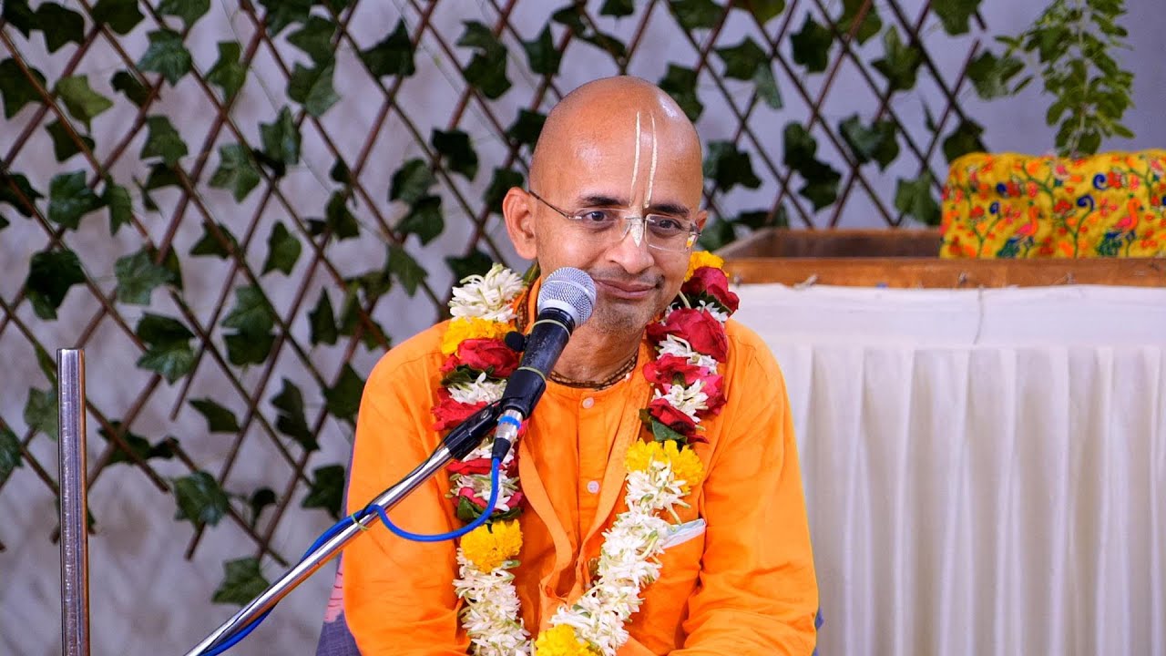 भौतिकता और अध्यात्मिकता में संतुलन क्यों चाहिए? Sunday Class | ISKCON VECC | Radheshyam Das