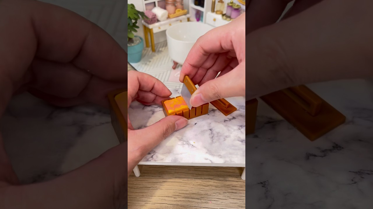 NEW! Mini Marble Soap🧼 - Miniverse Make It Mini Spa Series #mini #diy #shorts #unboxing #spa #cute