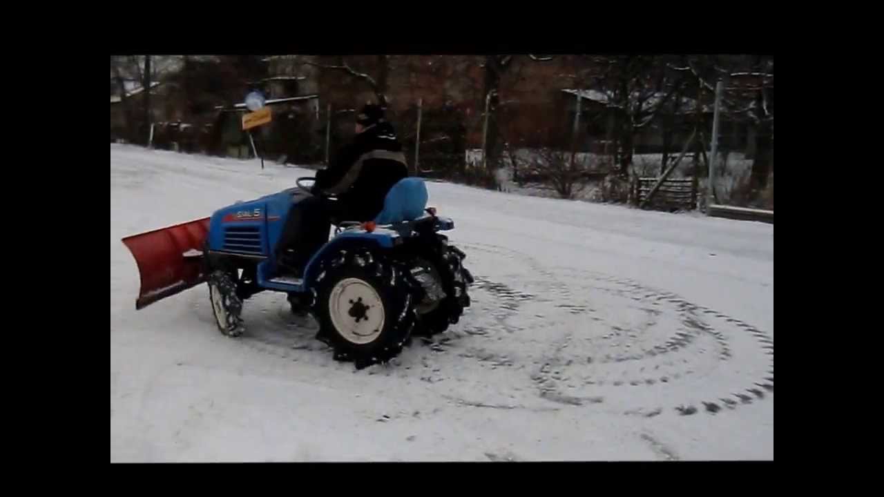 Traktorek ogrodniczy do odśnieżania Drift  ISEKI 4x4. www.akant-ogrody.pl