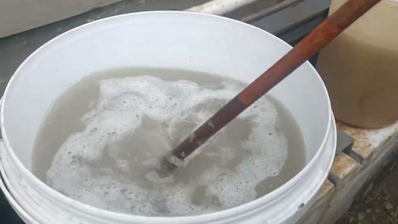 Rebbroon dari zinc nitrat untuk pengendapan sistem basa.