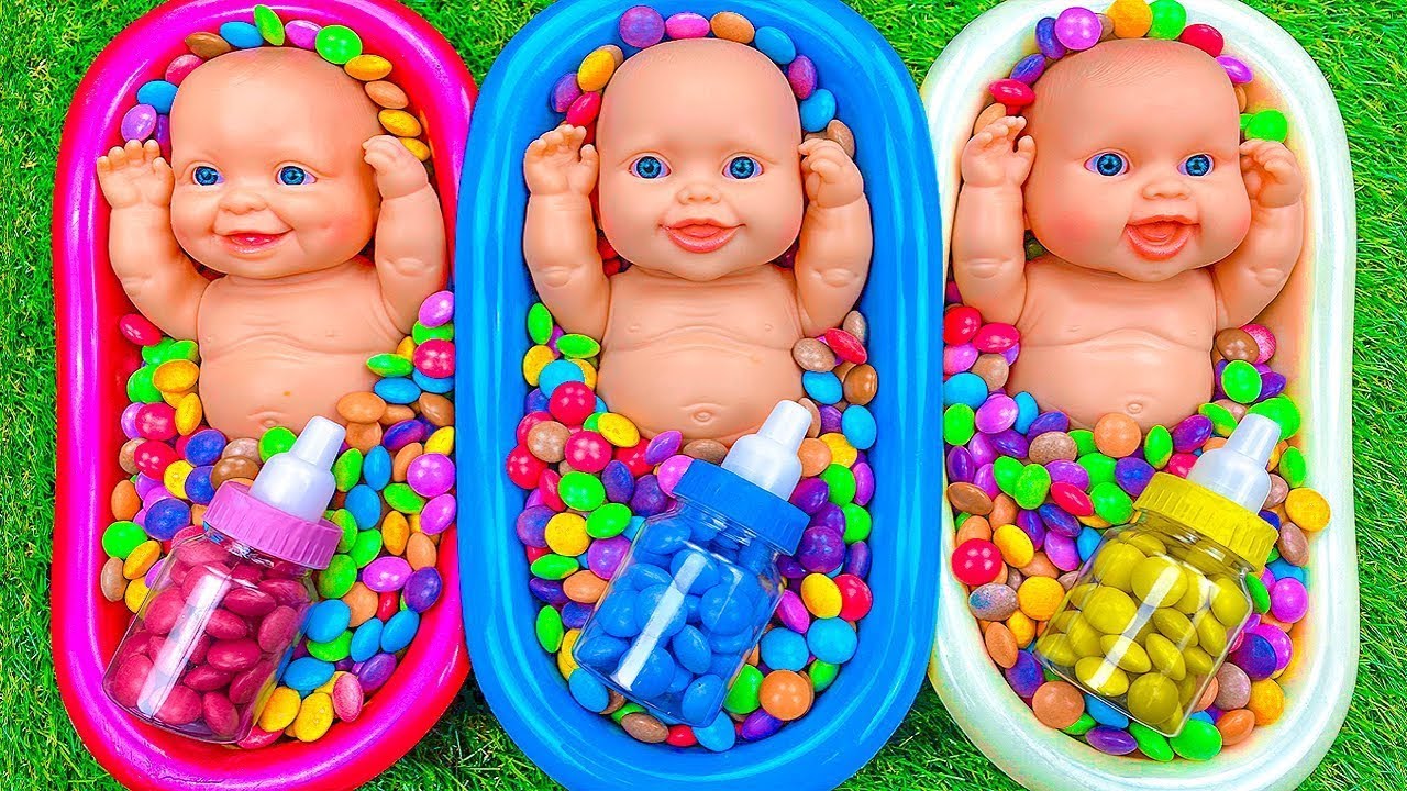 Oddly Satisfying Video | Mixing Candy Skittles in Rainbow BathTubs with Magic Heros Slime 