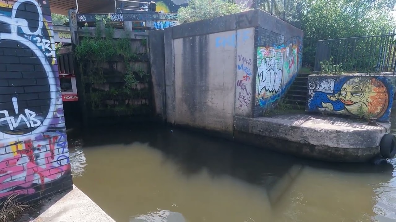 A look at the Manchester Graffiti Scene By Kayak