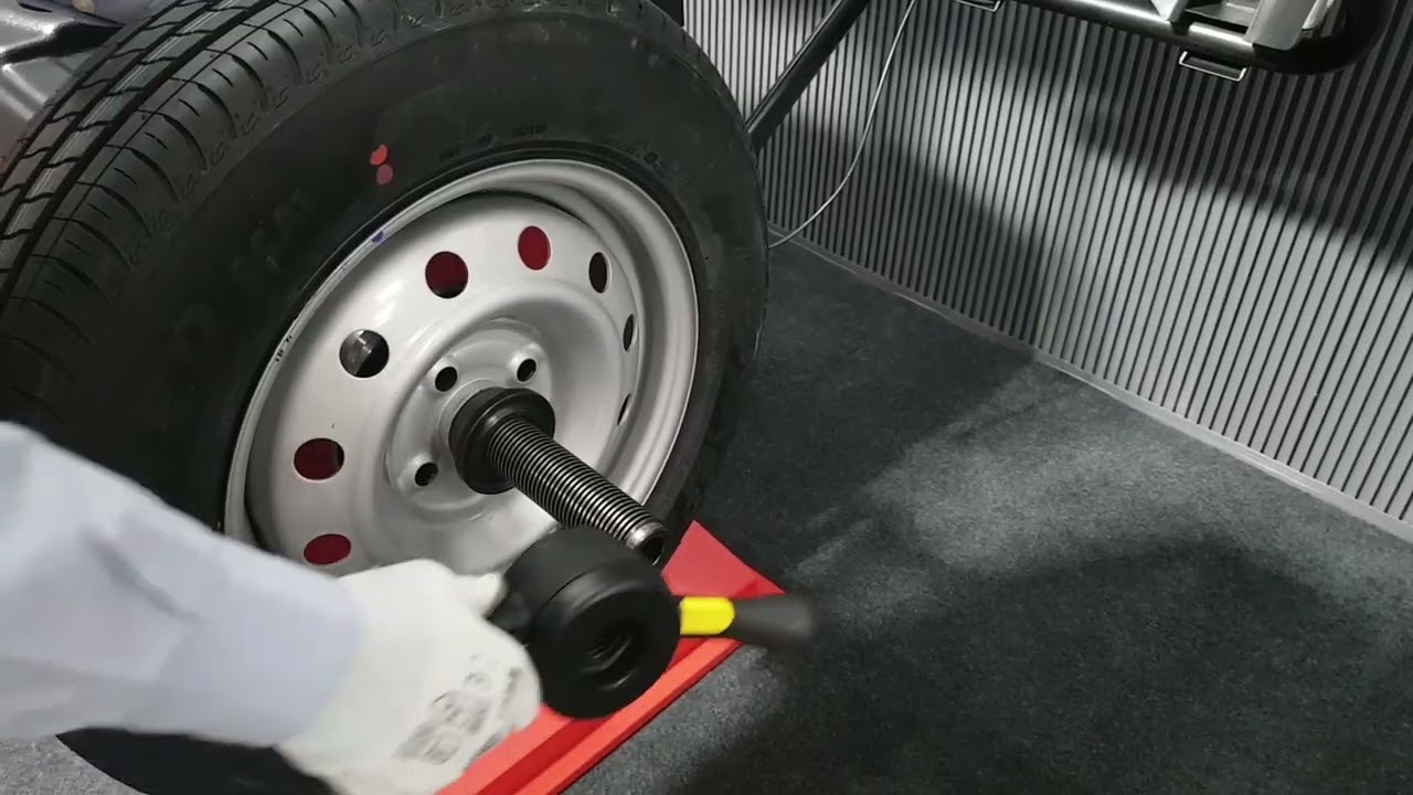 “How the TechFanatics Videographic Wheel Balancer Perfectly Balances 14-Inch Wheels”