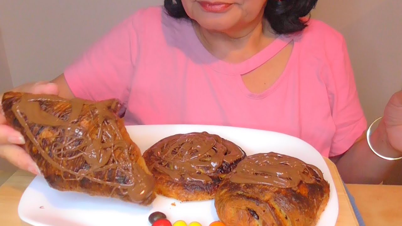 ASMR EATING|CROISSANT PAIN AUX RAISINS PAIN AU CHOCOLAT| MUKBANG NO TALKING |EATING SOUNDS|MEB ASMR