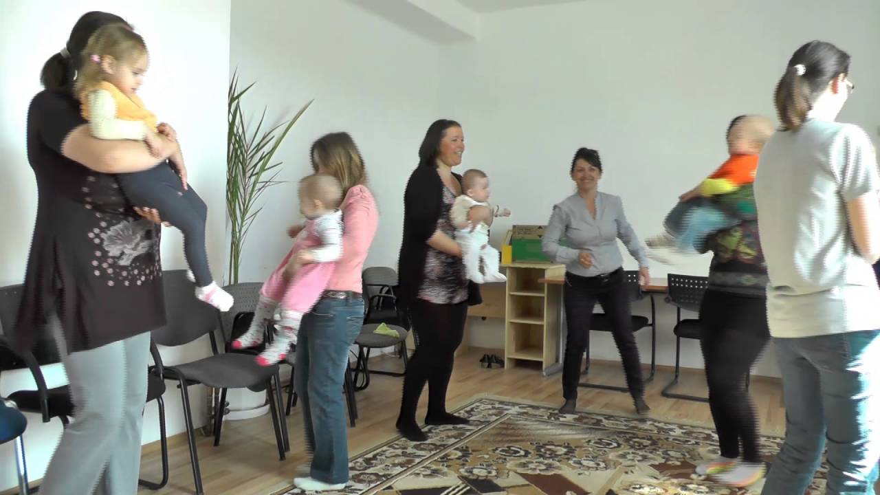 Kerekítő baba-mama foglalkozás