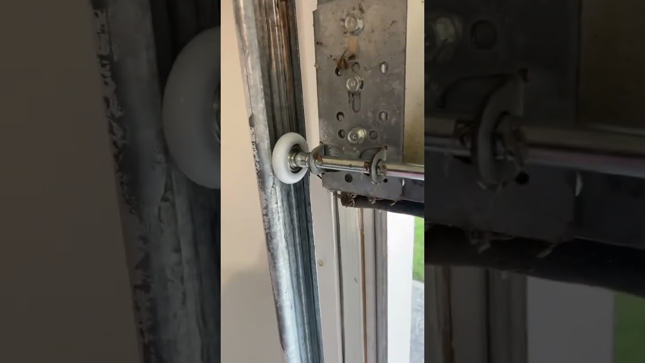 Garage door Rollers replacement