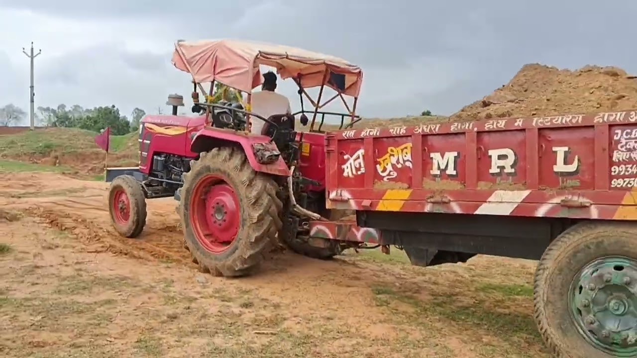 Jcb 3DX House filling work with three Tractors