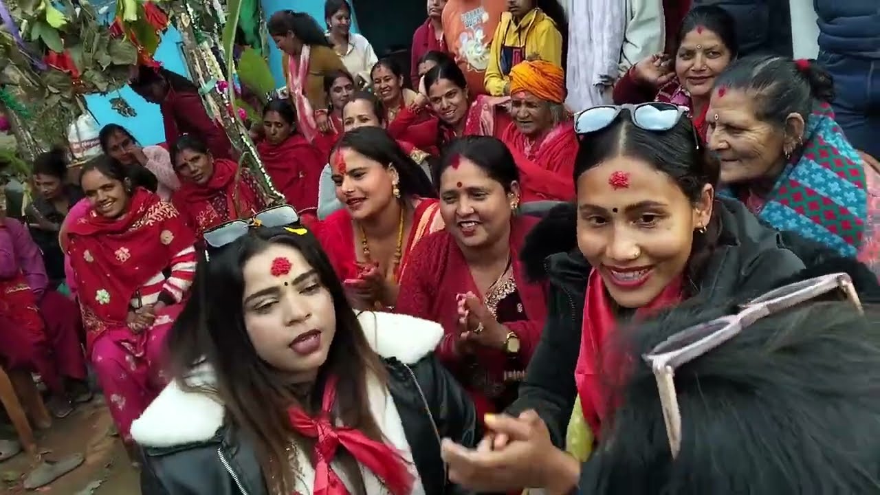 गाउँघरको अर्गानिक रत्यौली ! नुवाकोटको भाईरल टिमसगँ गित गाउँदै हाम्रा दाजुहरु बधाई छ ! #नलगाउँं 