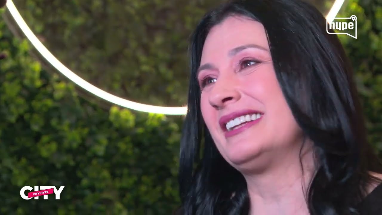 Kaliopi pala u trans! Ovaj pevač je naterao da dođe u Beograd nakon mnogo godina! ! |HYPETV